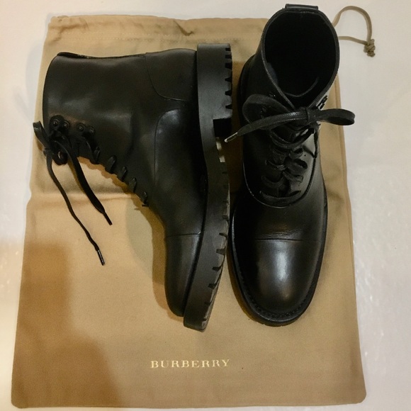 BURBERRY COMBAT BOOTIES. - Picture 3 of 7